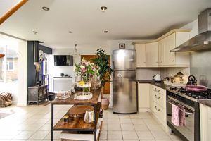 Photo 30- click for photo gallery